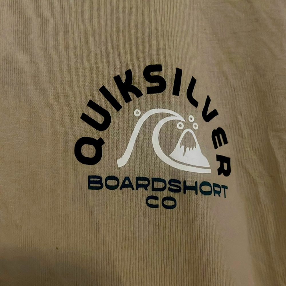 Men’s quick silver tee t shirt size xl tan